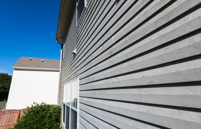 Who Does Siding Replacements